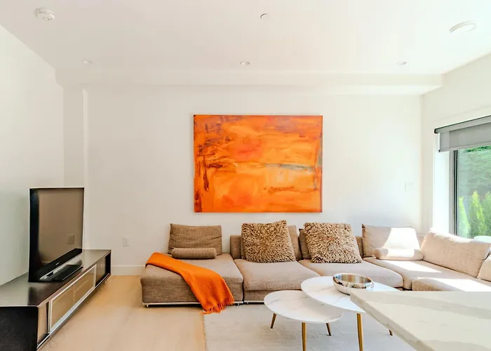 Modern 2Br Coach House, West Van- New Construction