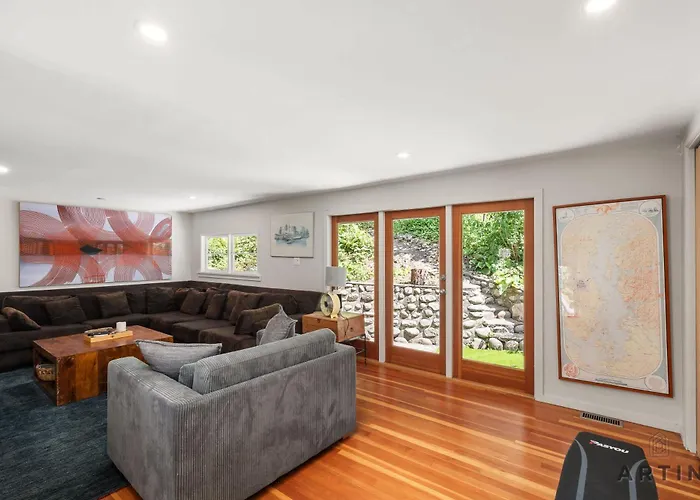 Scenic 4Br West Van Retreat - Walk To The Beaches